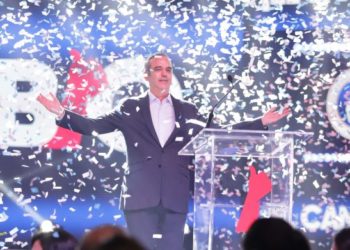 Abinader: «No somos una verdadera democracia, porque seguimos teniendo hambre y sed de justicia”