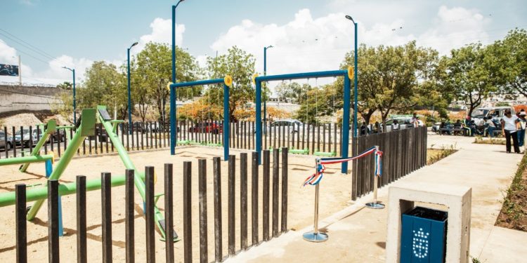 ADN inaugura parque sector La Zurza