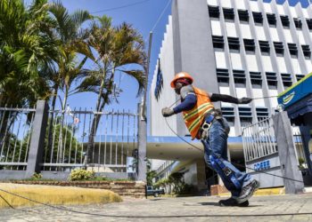 Carlos Peña objeta gobierno Abinader elimine CDEEE