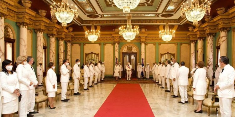 Presidente Abinader designa gabinete