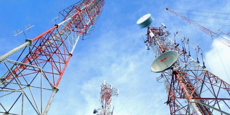 Presentan plan reestructuración sector radiofónico
