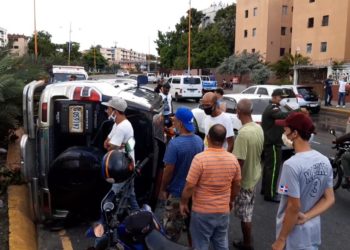 Anciano muere atropellado por jeepeta en Quinto Centenario