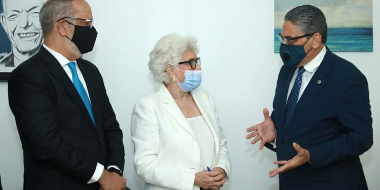 Acuerdan reestructurar y dinamizar portales transparencia sector público