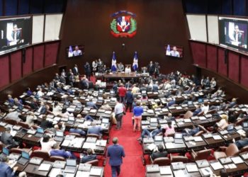 Abogado constitucionalista recomienda CD poner en vigencia Ley Residuos Sólidos