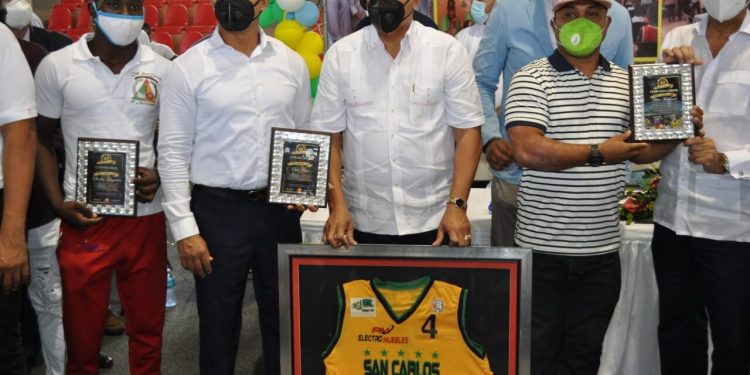 Club San Carlos reconoce OMSA por respaldo deporte