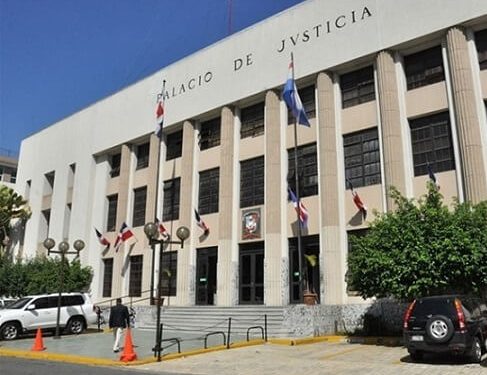 Fiscalía DN presenta acusación implicados fraude Corporación de Crédito Oriental por RD$1,600 millones
