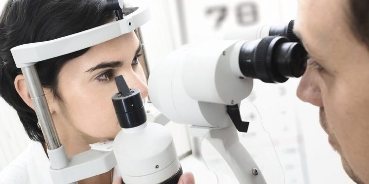 Oftalmólogo alerta sobre causas pérdida de la visión