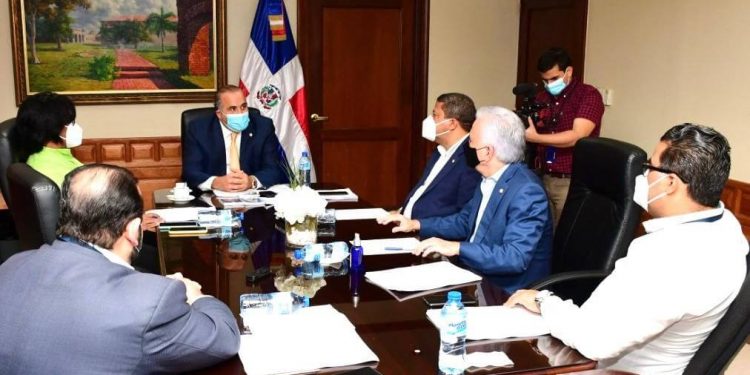 Comisión Senado analiza proyecto Ley de Aduanas