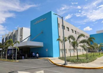 Presidente Abinader deja en funcionamiento hospital y centro diagnóstico en Bonao
