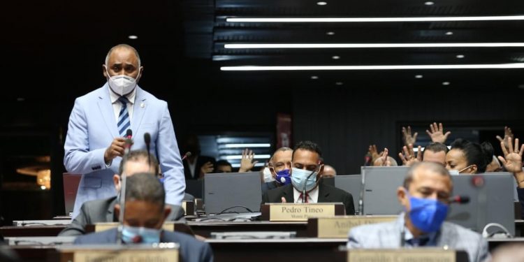 Vocero PRM en Cámara Diputados da positivo al coronavirus