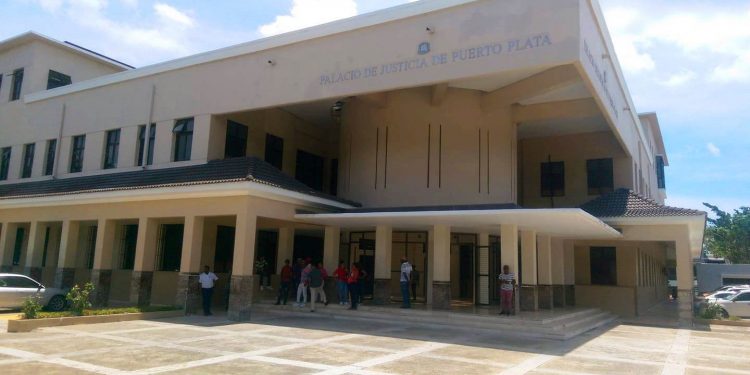 Condenan dos por muerte canadiense en Puerto Plata