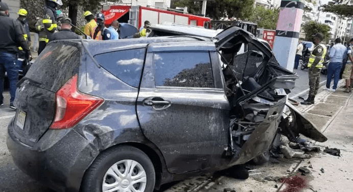 Identifican fallecidos accidente tránsito avenida Anacaona