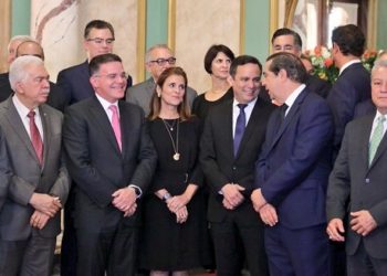 Reflexiones en el cambio: Los dueños de la República