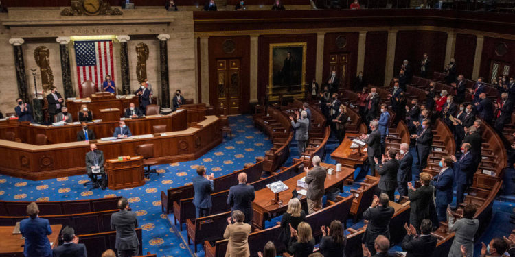 Congreso EEUU aprueba plan de estímulo económico