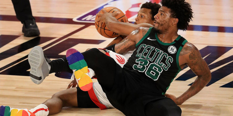 Marcus Smart suspendido por insultar a los árbitros