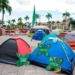 Gobierno mantiene silencio a un mes reclamo campamento tres causales