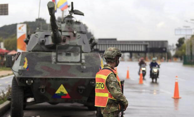 Colombia: Iván Duque lanza militares a las calles