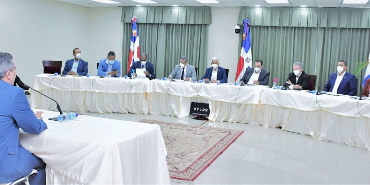 Comisión Especial elegir Defensor del Pueblo inicia etapa deliberativa