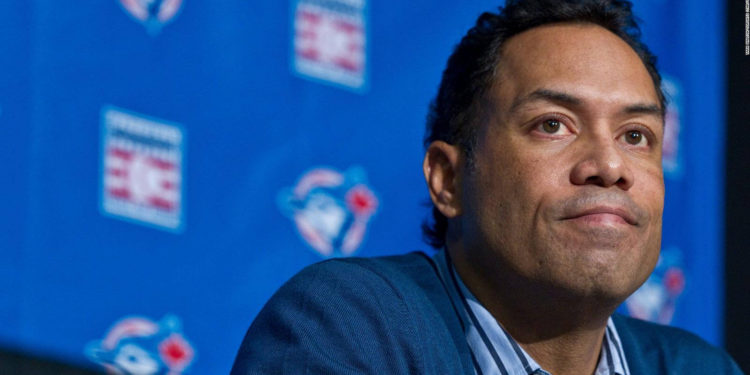Roberto Alomar renuncia cargo junta directiva Salón de la Fama