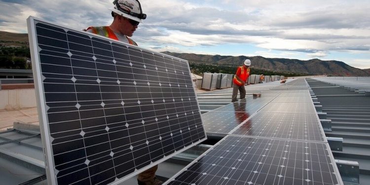 Abinader encabeza inauguración Parque Solar Girasol con inversión de US$100 millones