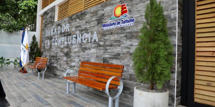 Abinader inaugura parque turístico La Confluencia en Jarabacoa