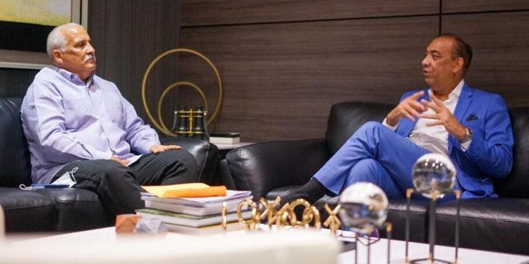 Ministro Obras Públicas recibe exvicepresidente Jaime David Fernández Mirabal