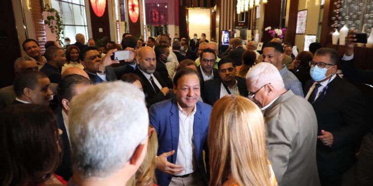 Precandidato presidencial PLD logra respaldo en NY