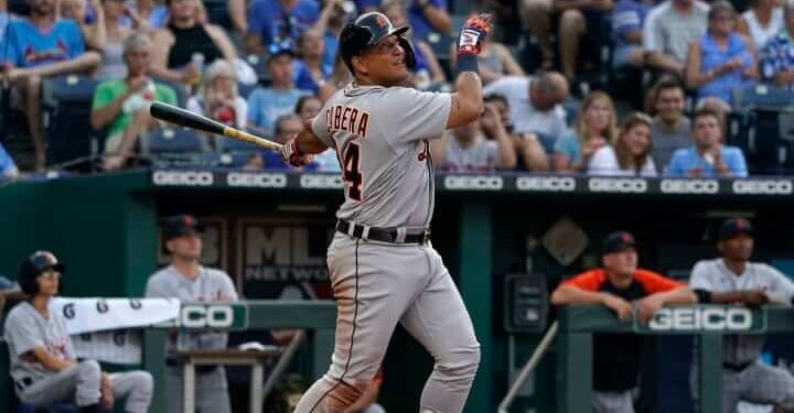 Miguel Cabrera conecta jonrón 499