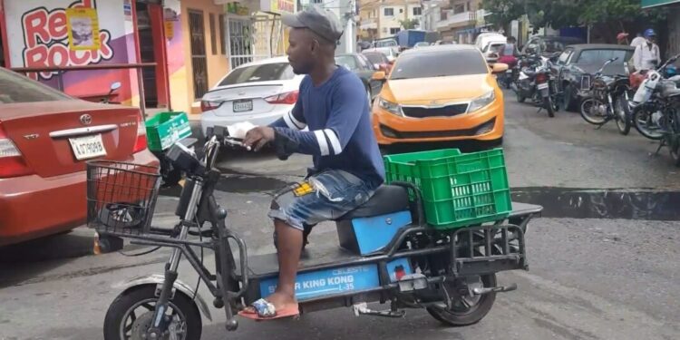 Colmaderos emplean motores eléctricos en servicios delivery