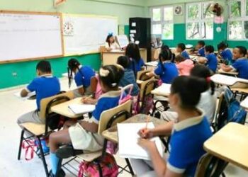 Defensor del Pueblo: “Vamos a defender el derecho de aprender”