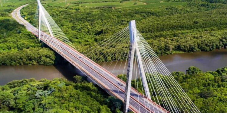 Obras Públicas concluye trabajos carril puente Mauricio Báez