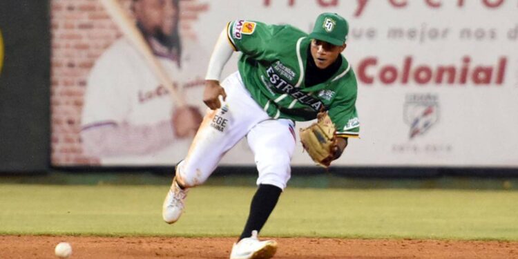 Jeremy Peña podría debutar con las Estrellas
