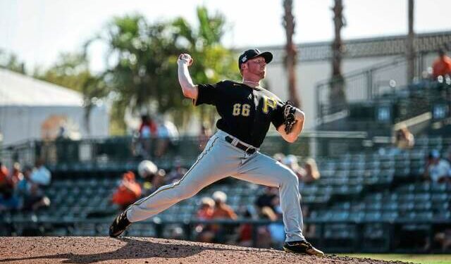 Estrellas contratan relevista Shea Spitzbarth