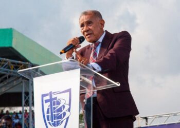 Voluntariado GLBT califica discurso de odio predica pastor Molina