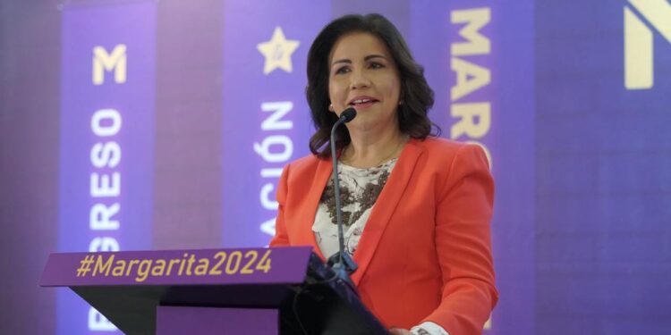 Margarita Cedeño: «Improvisaciones Gobierno han creado incertidundre económica y social»