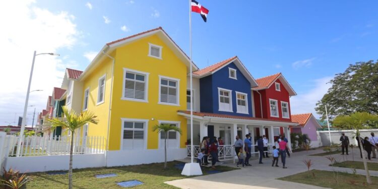 Primera dama e Inaipi inauguran dos Caipi en SDE