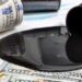 Ataque ruso a Ucrania empuja barril petróleo a US$100