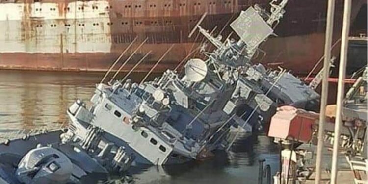 Ucrania: Asegura destruye barco de guerra ruso