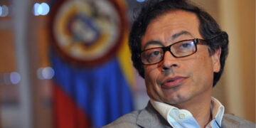 Colombia: Gustavo Petro lidera intención de voto