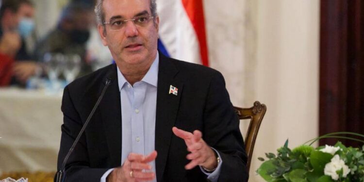 Abinader: «La oposición debe pasar de las criticas a las propuestas