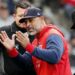 Alex Cora acumula 300 victorias en temporada regular con Boston
