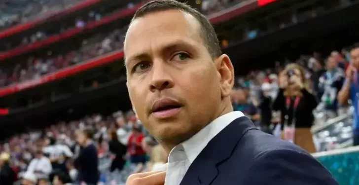 Alex Rodríguez incursiona en las artes marciales mixtas
