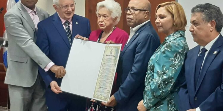 CD reconoce trayectoria Milagros Ortiz Bosch