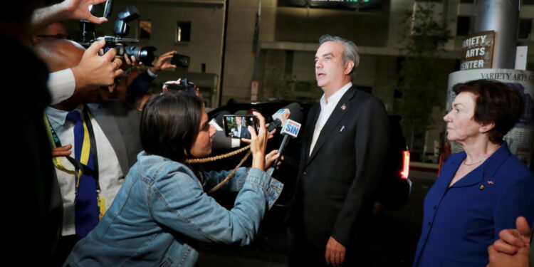 Abinader hablará hoy en Cumbre de Las Américas