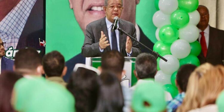 Leonel: «Frente a no mires pa’ atrás, la consigna es pa’ fuera volverán»
