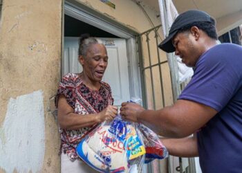 Plan Social asiste familias afectadas por inundaciones