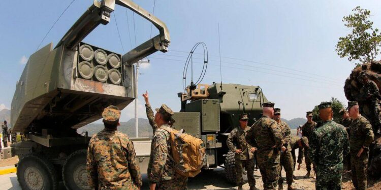 EEUU: Enviará otros US$400 millones en armas a Ucrania