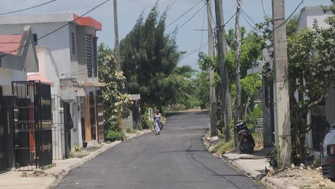 Abinader inaugura carretera en Río San Juan