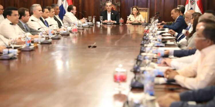 Gobierno planifica elaboración presupuesto general 2023