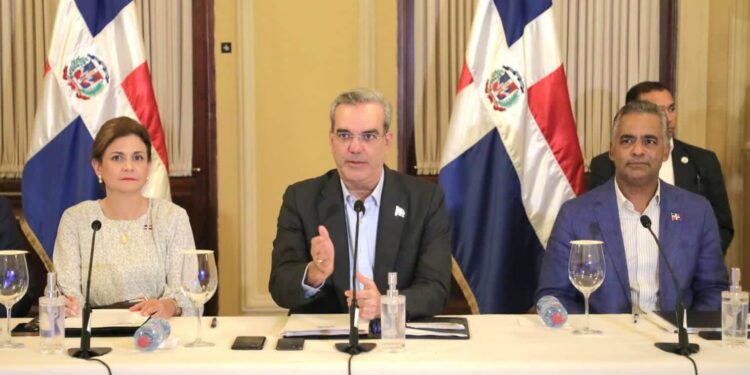 Gobierno: Estamos preparados ante eventual paso de tormenta Fiona